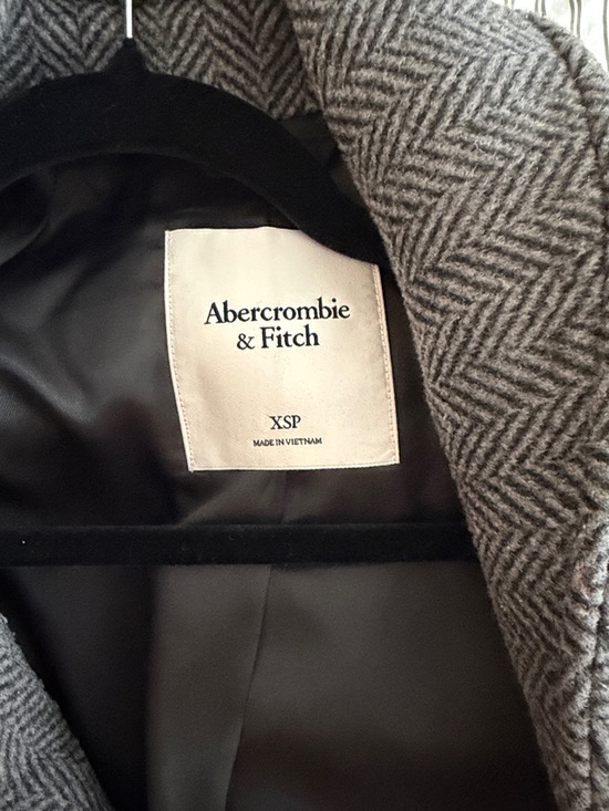 Abercrombie & Fitch Jackets & Blazers - Abercrombie & Fitch Gray Herringbone Wool Blend Coat